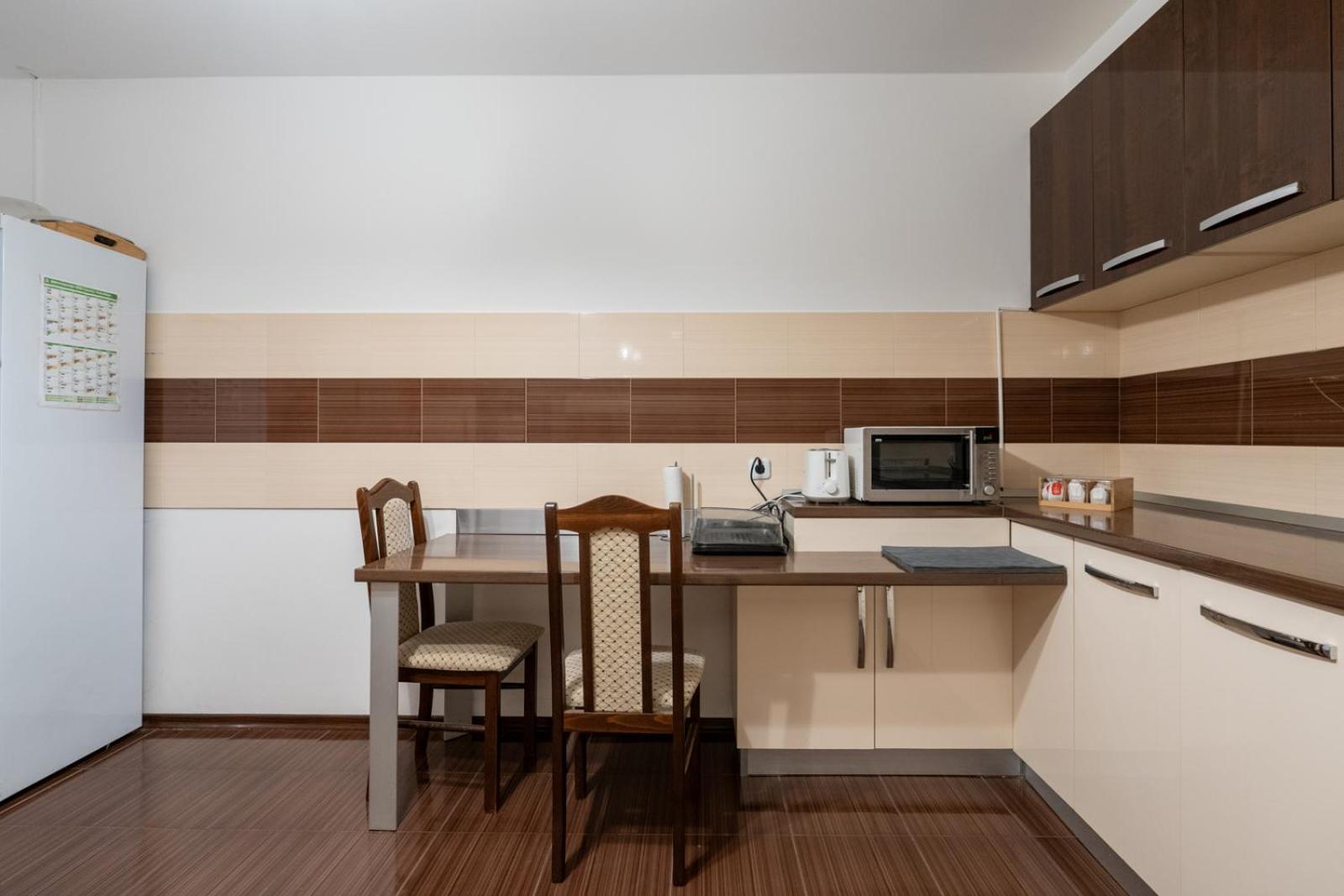 Farawayhomes Aparthotel Near Vienna Airport - Anytime Self Check-In Bruck an der Leitha Exterior foto
