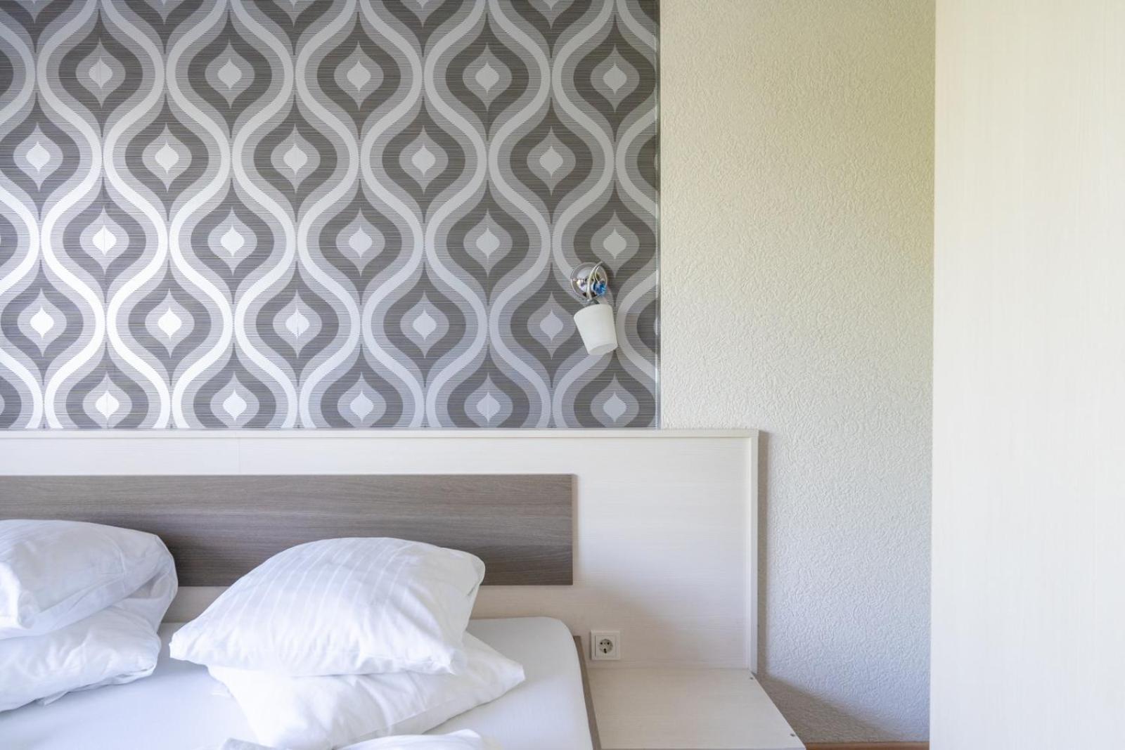 Farawayhomes Aparthotel Near Vienna Airport - Anytime Self Check-In Bruck an der Leitha Exterior foto
