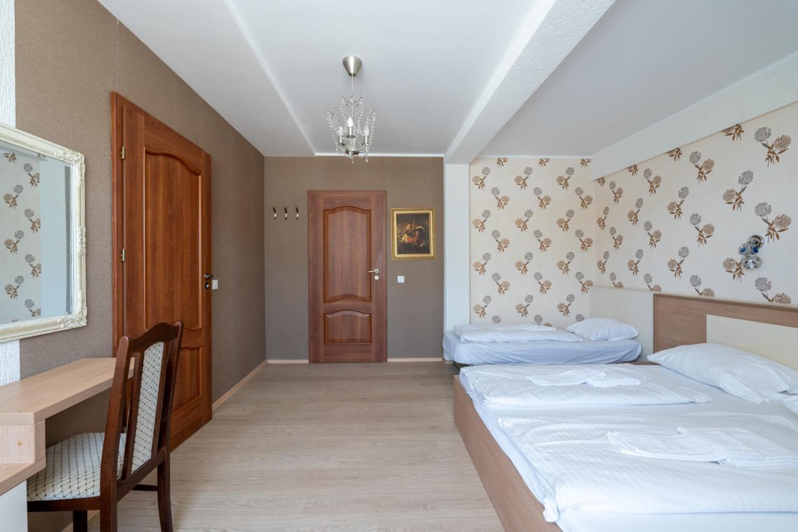 Farawayhomes Aparthotel Near Vienna Airport - Anytime Self Check-In Bruck an der Leitha Exterior foto
