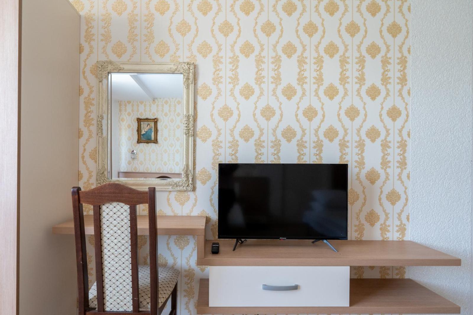 Farawayhomes Aparthotel Near Vienna Airport - Anytime Self Check-In Bruck an der Leitha Exterior foto