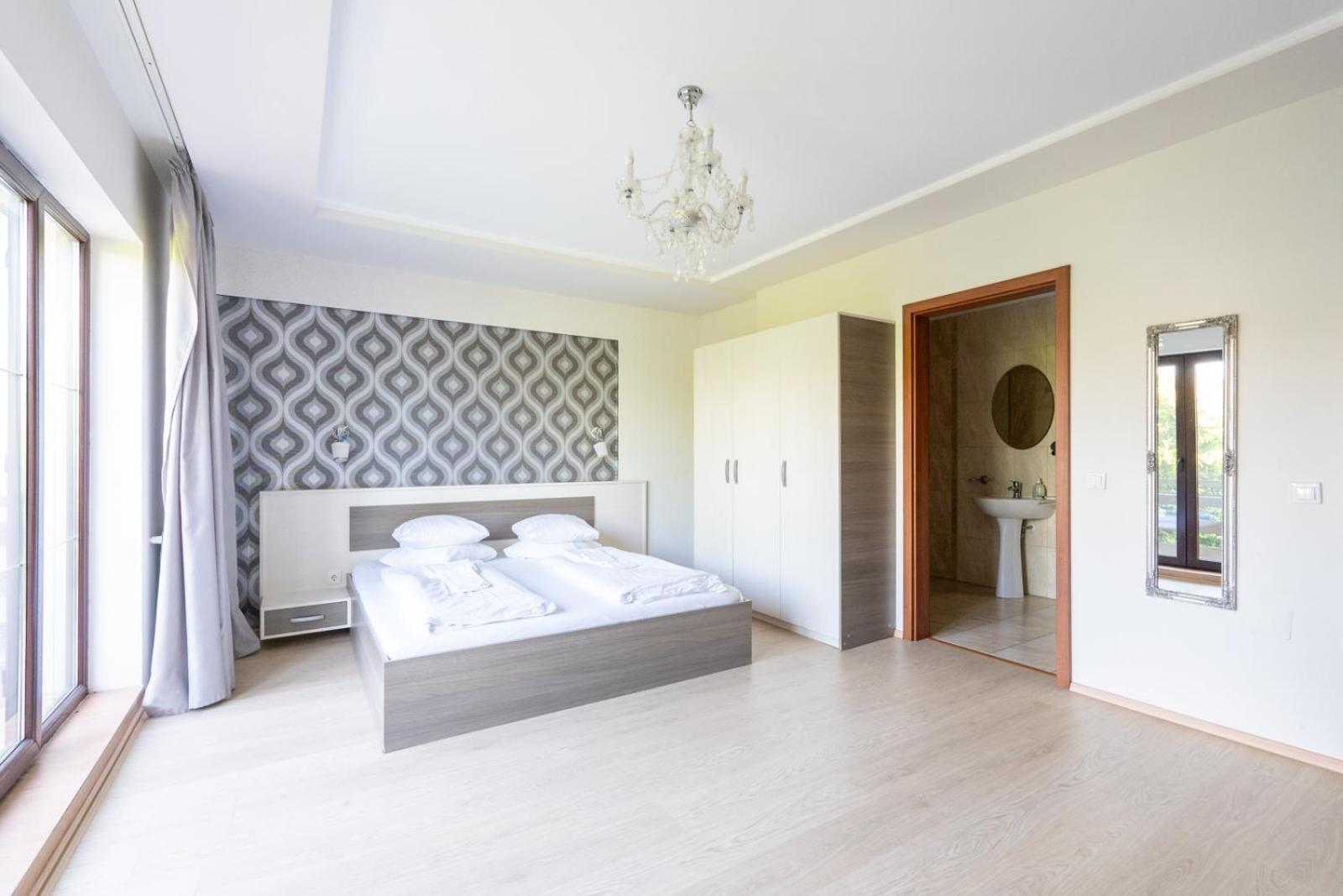 Farawayhomes Aparthotel Near Vienna Airport - Anytime Self Check-In Bruck an der Leitha Exterior foto