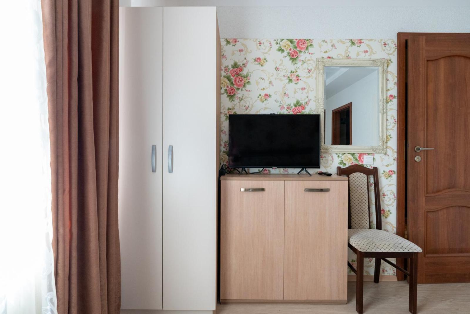 Farawayhomes Aparthotel Near Vienna Airport - Anytime Self Check-In Bruck an der Leitha Exterior foto