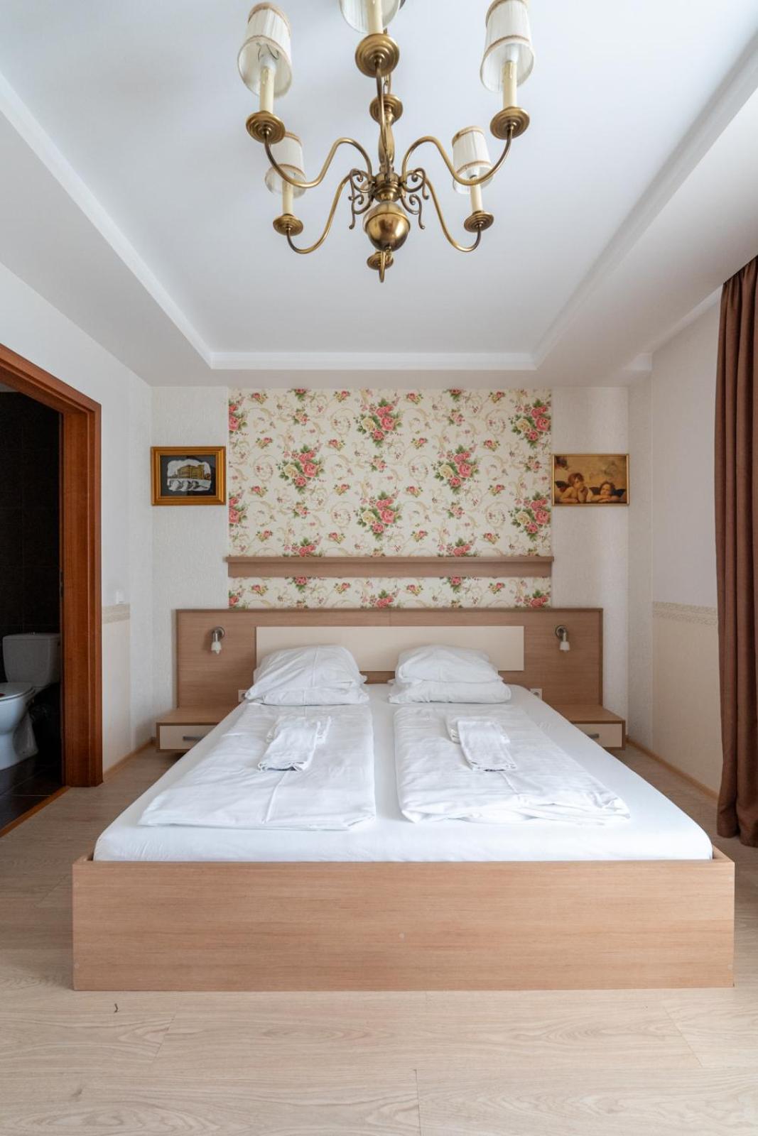 Farawayhomes Aparthotel Near Vienna Airport - Anytime Self Check-In Bruck an der Leitha Exterior foto