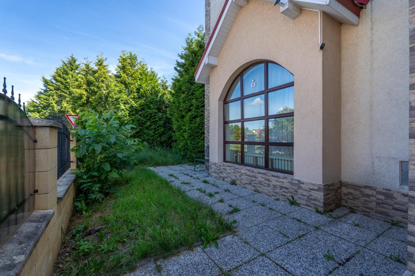 Farawayhomes Aparthotel Near Vienna Airport - Anytime Self Check-In Bruck an der Leitha Exterior foto